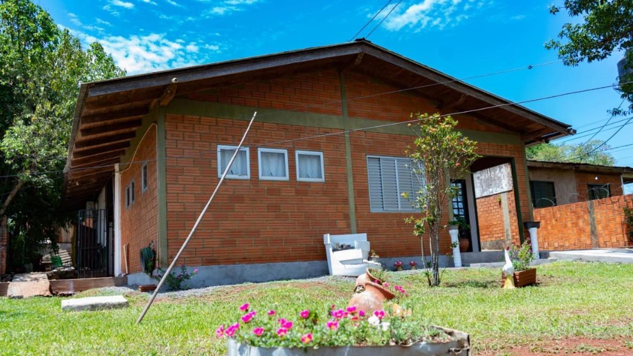 Iguazú Alojamiento La casa Puerto Iguazú Exterior foto